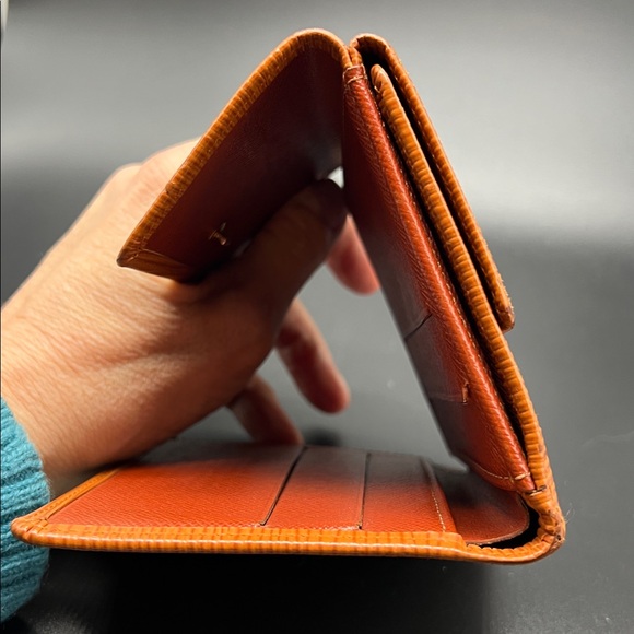 Louis Vuitton Epi Kenyan Fawn Bifold Wallet w/ Snap Coin Pocket – Vintage COA - Picture 9 of 13